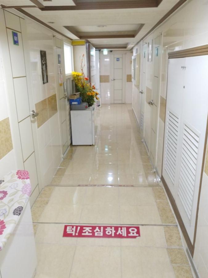 Fine House Sadang Motel Seoul Bagian luar foto